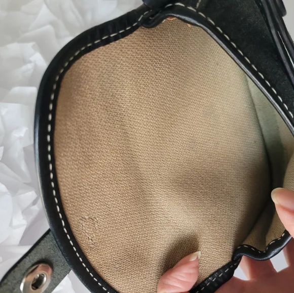 Dooney & Bourke Wristlet - Picture 2 of 8